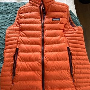 Brand new, Patagonia puffer vest. Size medium, worn once. Just too big for me.